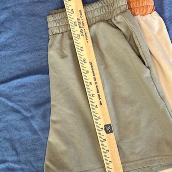 SHEIN Curve Colorblock Shorts – Size 1XL - Picture 5 of 7